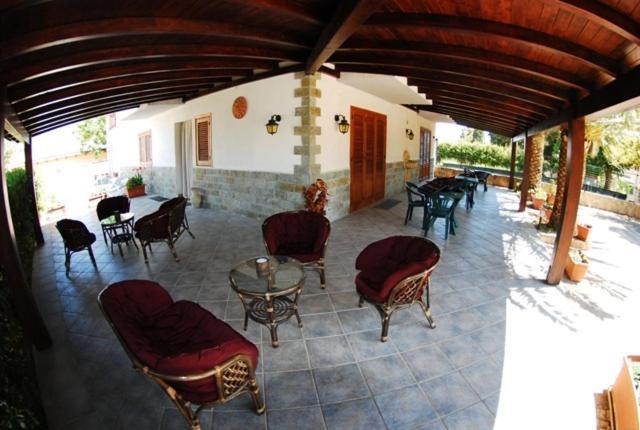 Sunrise Bed & Breakfast Lascari Bagian luar foto