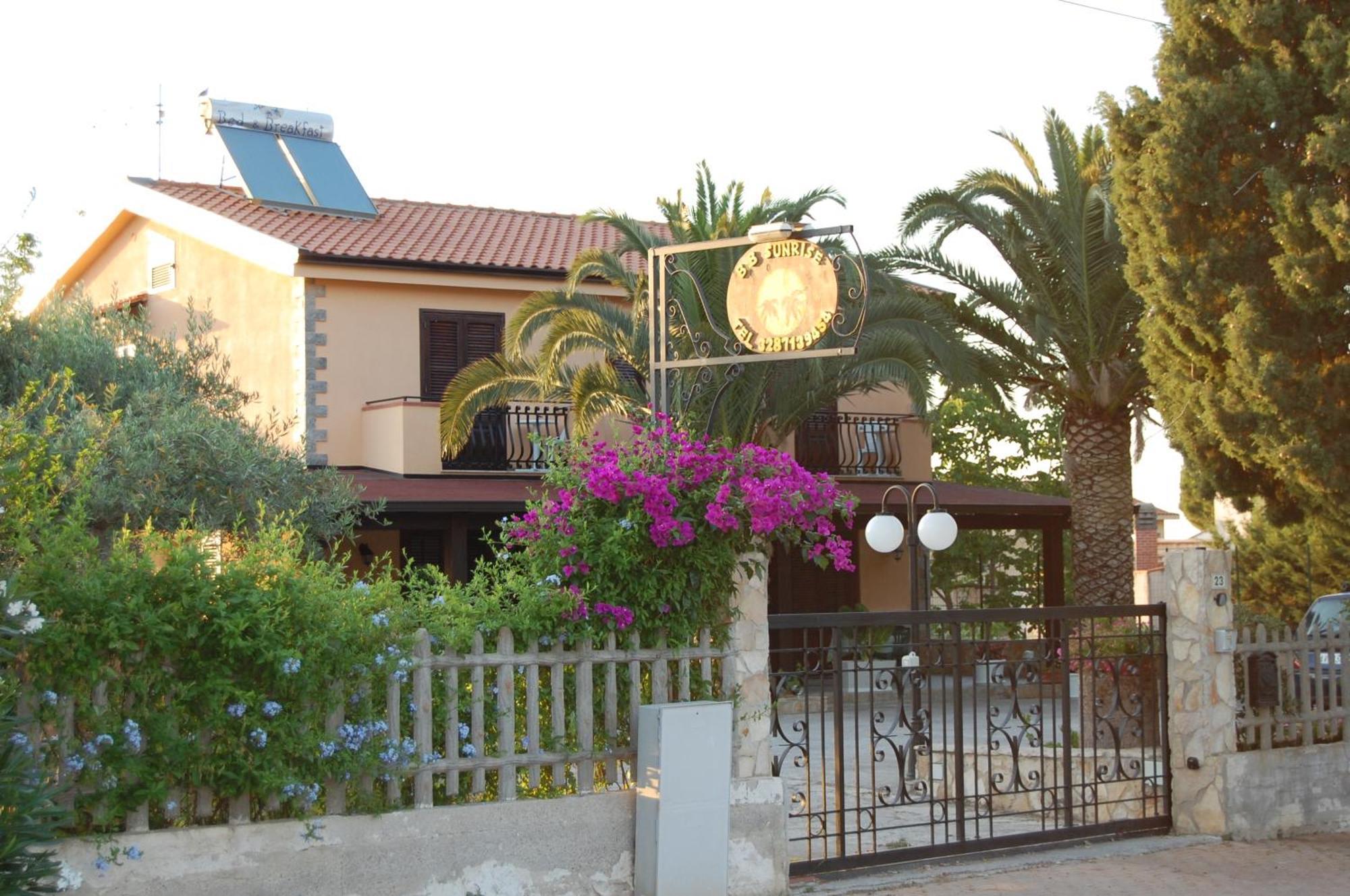 Sunrise Bed & Breakfast Lascari Bagian luar foto