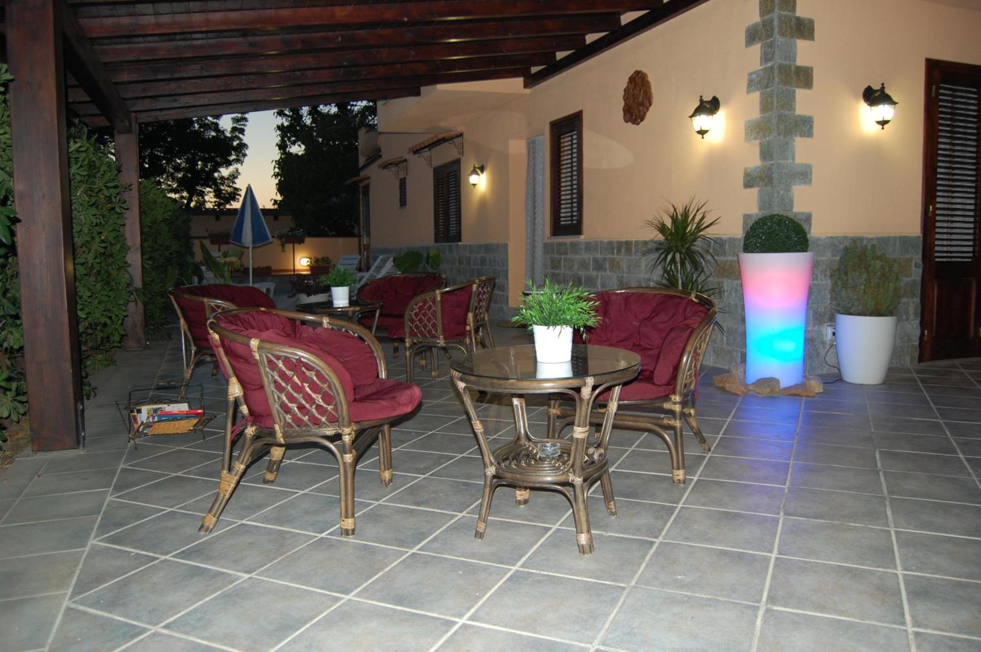 Sunrise Bed & Breakfast Lascari Bagian luar foto